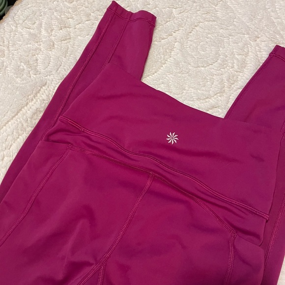 Athleta ultimate stash 2 7/8 tight leggings size xxs berry - Picture 2 of 7